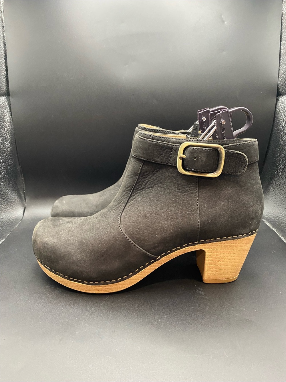 Dansko Maria Black Oiled Leather Side Zip Ankle Boots SZ EU 38